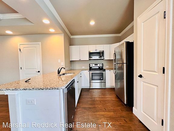 3rd image of 6318 Melanzane Ave #11086832