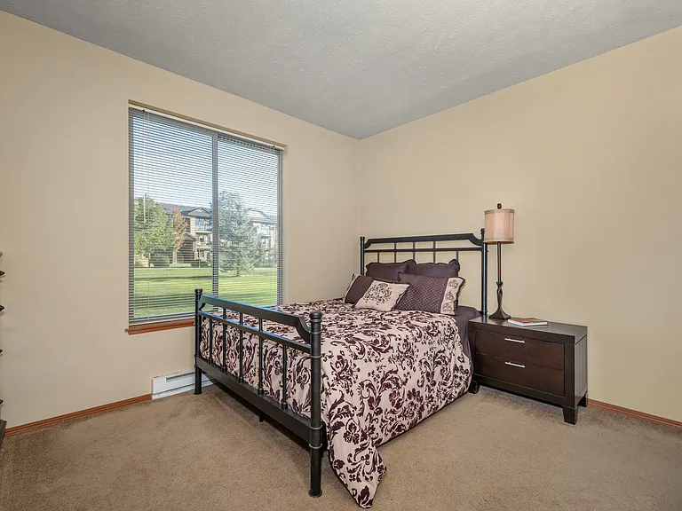 Eagle Point Apartments — Photo 46