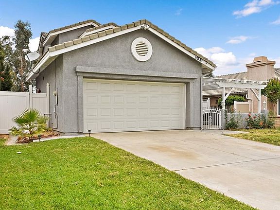 2nd image of 10333 Crossing Green Cir