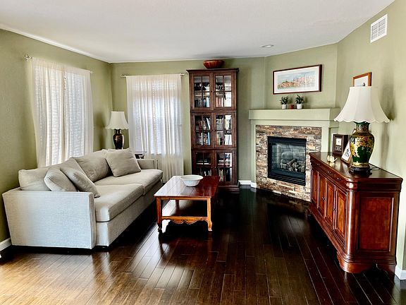 Cozy, well-lit family room