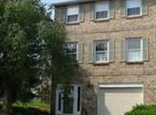 996 Barnside Ct, Allentown, PA 18103
