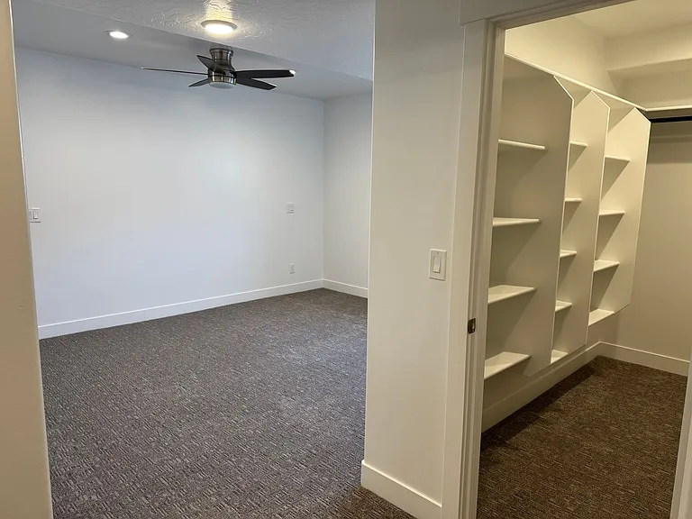 286 W Saddlebrook Dr — Photo 23