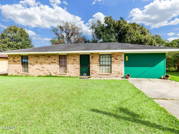 102 Raceway St, Carencro, LA 70520