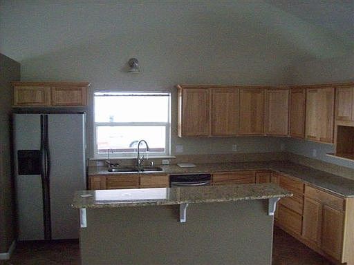 5th image of 188 Parkland Dr