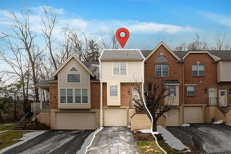 1st image of 102 Berrington Ct