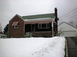 2nd image of 841 Lloyd Ave