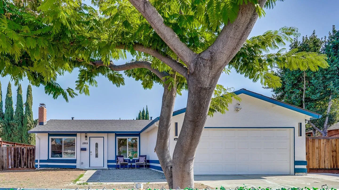 2801 Cramer Cir photo 1