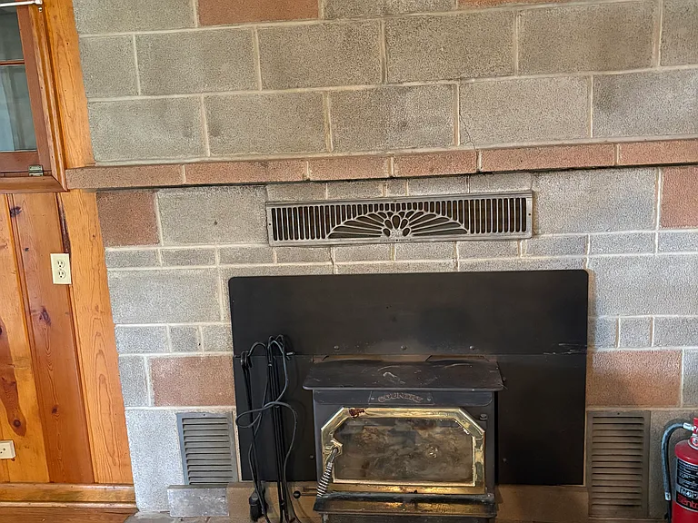 Wood burning stove