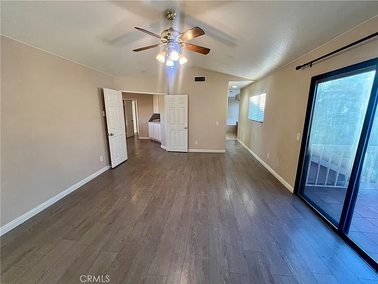 2909 Dorchester Cir — Photo 20
