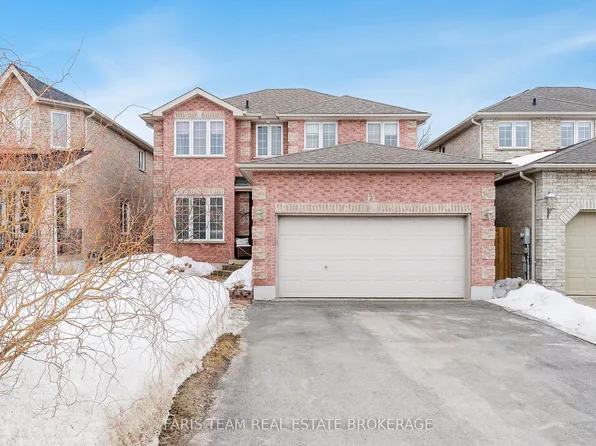 43 Dunnett Dr, Barrie, ON L4N 0J7