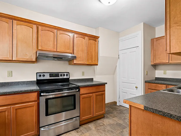 10-12 S 16th Ave E #10 — Photo 21