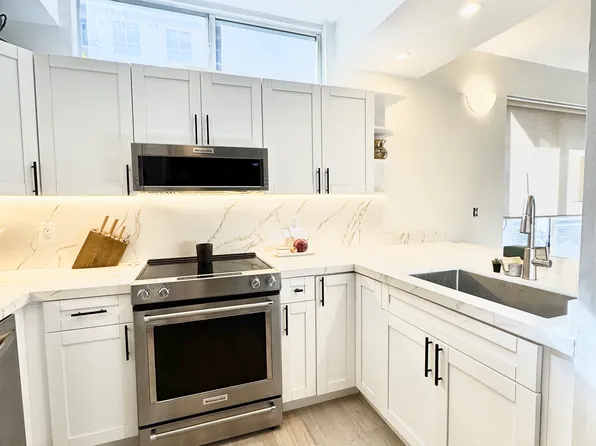 455 NE 25th St, Miami, FL
