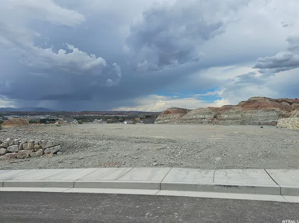 1029 Tomahawk Dr, Washington, UT 84780