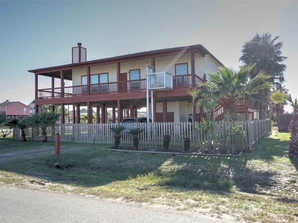 702 Surf Dr, Surfside Beach, TX 77541