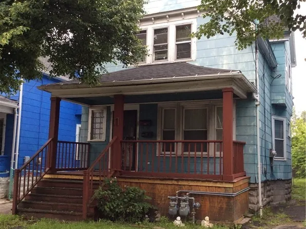 17 Cornwall Ave, Buffalo, NY 14215
