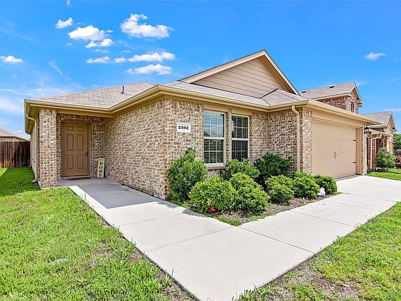 3rd image of 2302 San Marcos Dr