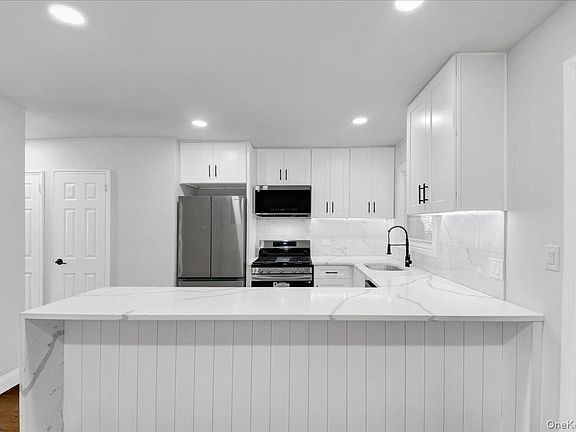 5th image of 1052 E 227th Street