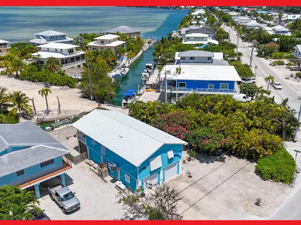 706 Caribbean Dr E, Summerland Key, FL 33042