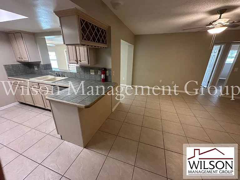 620 Lakespur Ln — Photo 11