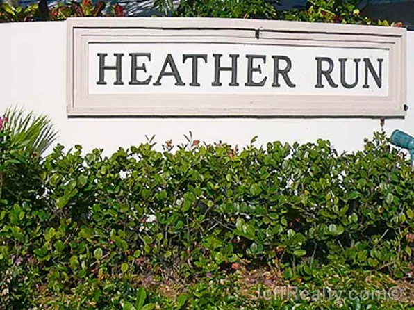1802 Rosewood Way, Palm Beach Gardens, FL 33418