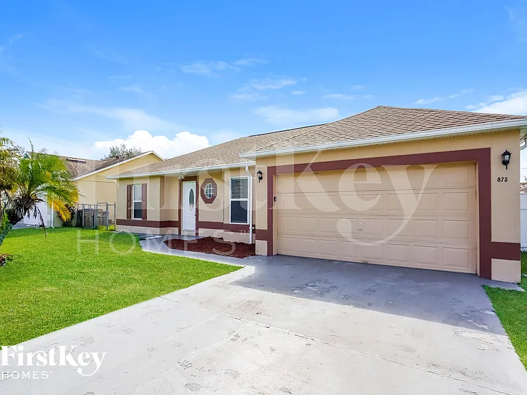 873 Jarnac Dr — Photo 2