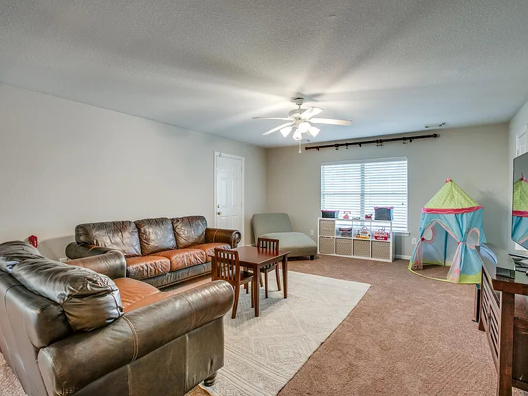 21226 Willow Glade Dr — Photo 31