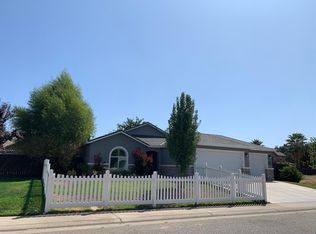 812 Dove Ln, Ione, CA