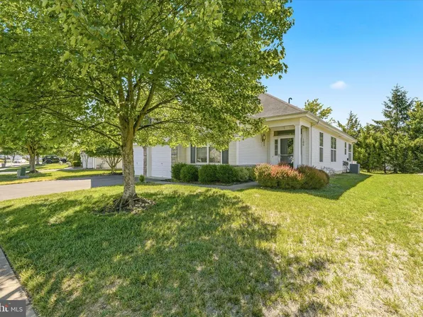 106 Lakeland Dr, Barnegat, NJ 08005
