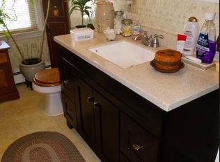 481 N Main St, Moosup, CT 06354