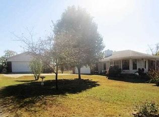 9700 Neal Rd, Cedarville, AR 72932