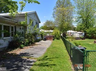 932 Grove Ave, Dundalk, MD 21222