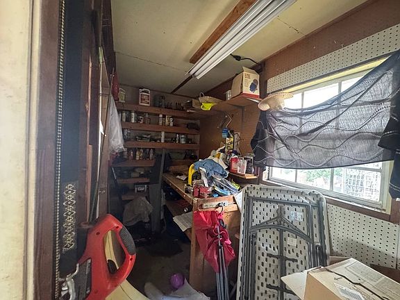4th image of 68 Edwards St