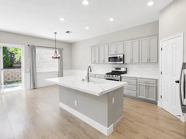 10163 Omeara Dr — Photo 13