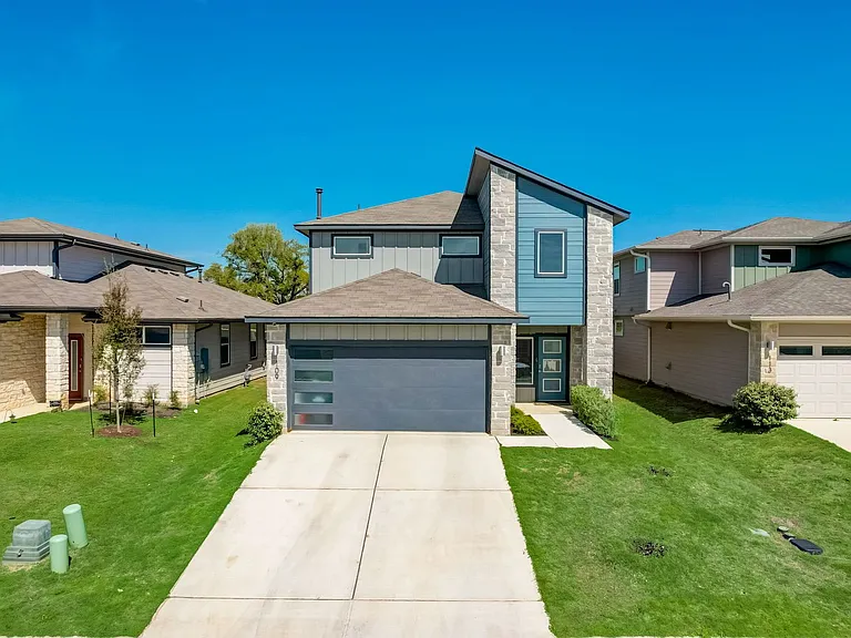 109 Cupreata Ln — Photo 40