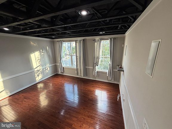 5th image of 803 Woodstream Blvd #902