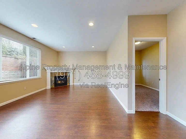 9495 NW Ember Ln — Photo 10