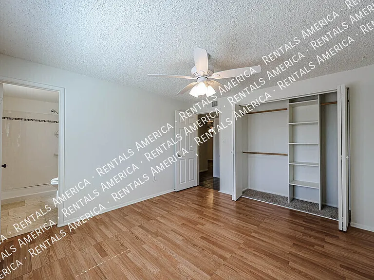 14029 N 38th Pl — Photo 25