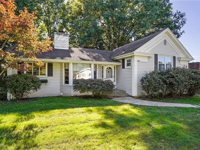 2062 Larchmont Rd, Akron, OH, 44313