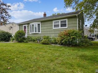 21 Corsi Rd, Bloomfield, NJ 07003