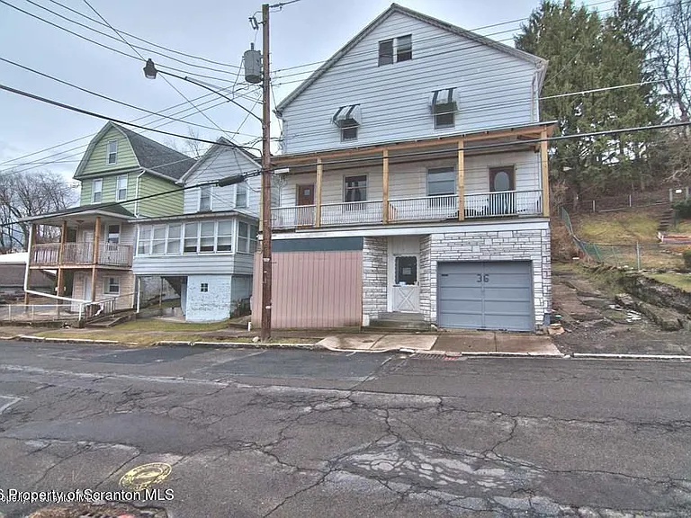 34 Simon Block Ave — Photo 1