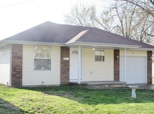 2239 N Weller Ave, Springfield, MO 65803