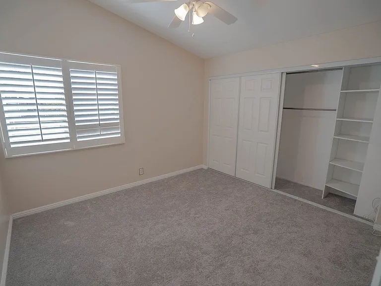 22735 Norton Dr — Photo 8