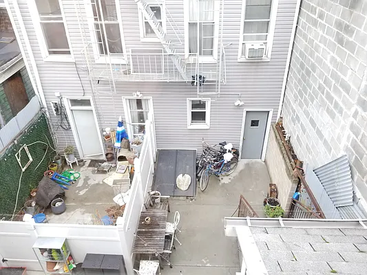 Rented by Corcoran | media 19