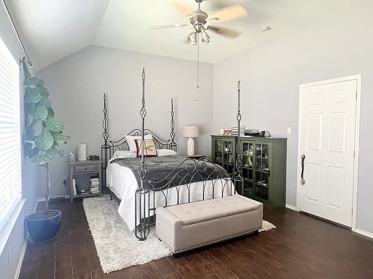 205 Mapleshade Dr — Photo 16