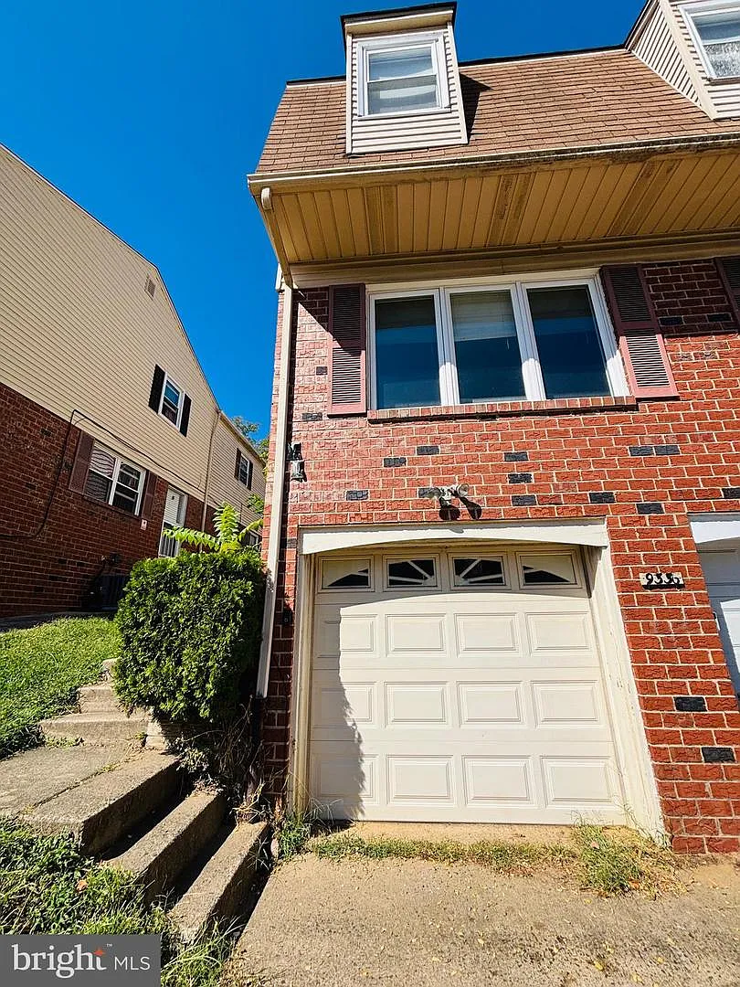 9336 Neil Rd #B photo 1