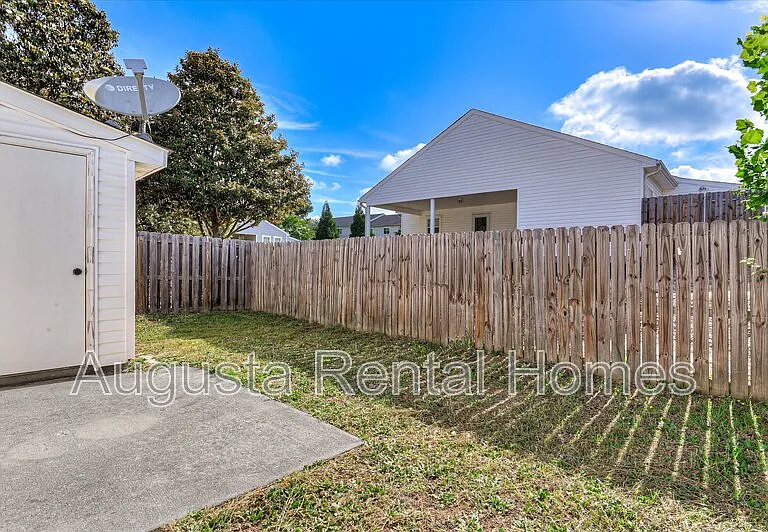 7002 Reagan Cir #1 — Photo 29