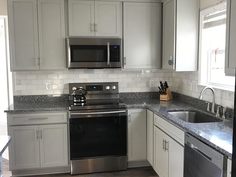 404 Amaryllis Ln — Photo 11