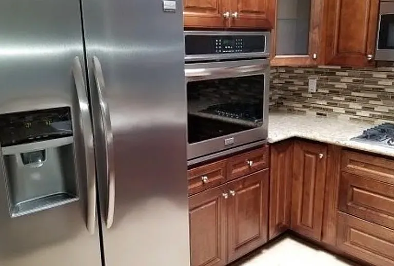 10951 Bloomfield St #Penthouse 1 — Photo 2