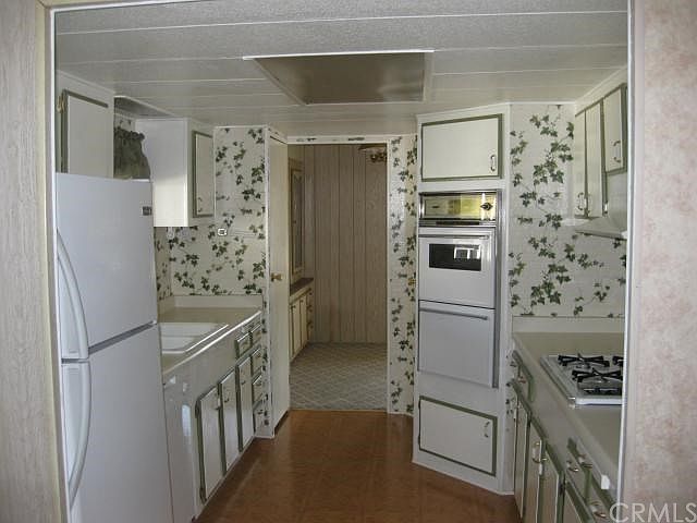 2nd image of 38327 Calle Cervato