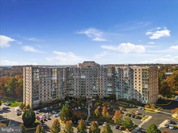 19375 Cypress Ridge Ter Unit 207, Lansdowne, VA 20176